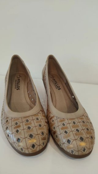 Zapatos Pitillos Beige sin estrenar Número 40