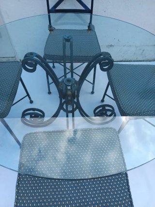 Mesa y 4 Sillas de Forja