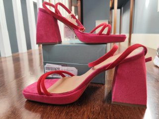 Sandalias MIM tacón fucsia y rojo. Talla 39