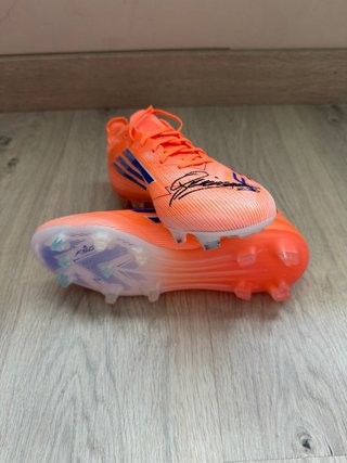 Botas de Giuliano Simeone Firmadas