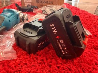 Amoladora Radial con 2 Baterías y Cargador