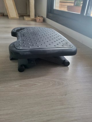 Reposapiés ergonómico oficina
