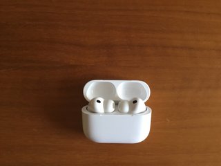 Auriculares inalámbricos blancos