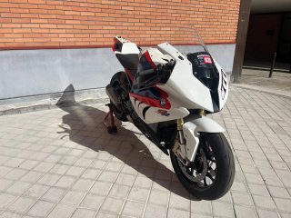 BMW S 1000 RR - Moto Deportiva
