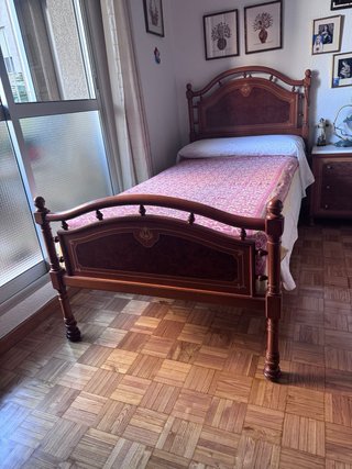 Estructura cama madera cerezo con somier