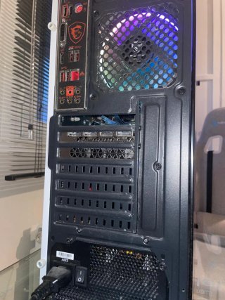 PC Gaming Ryzen 5 3600XT / GTX 1660 Super / 16GB
