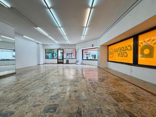 Local comercial en alquiler en Cuatro Caminos en Santander