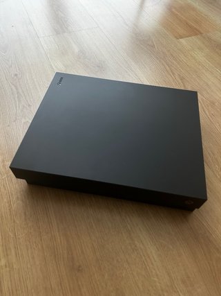 Xbox One X 1TB Nero + Controller + Gioco