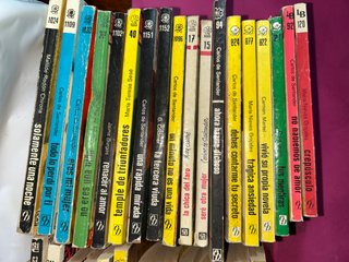 LOTE DE 34 NOVELAS DE NOVELA ROMANTICA