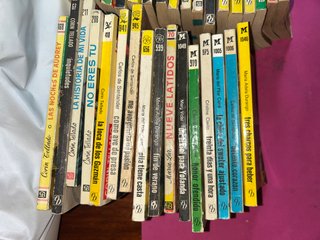LOTE DE 34 NOVELAS DE NOVELA ROMANTICA