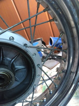 Llanta Trasera Suzuki Marauder 250.