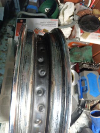 Llanta Trasera Suzuki Marauder 250.