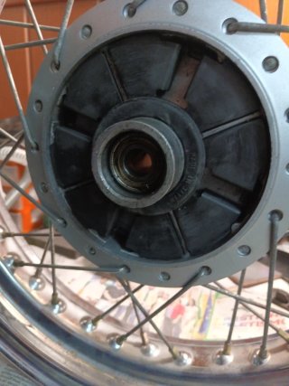 Llanta Trasera Suzuki Marauder 250.