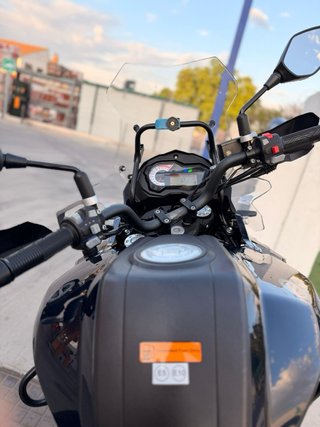 Benelli TRK 502X Adventure Negra
