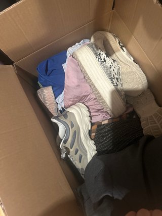 Caja Ropa Variada Muy Buen Estado