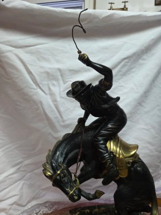 Figura Bronce Soher Jinete 15K Antigua grande