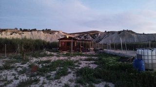 Campo con casa