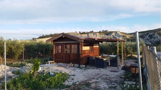 Campo con casa