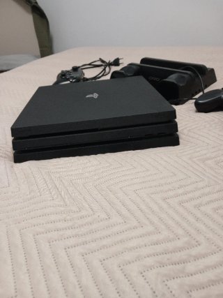 Consola PS4 Pro Negra