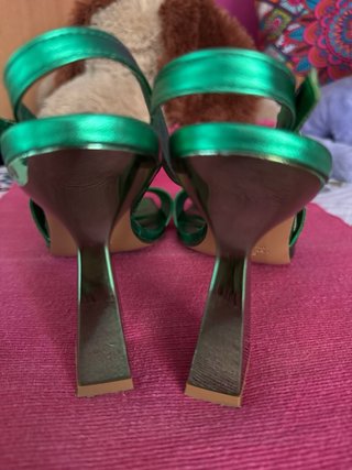 Sandalias ECO Piel Metalizada Verde