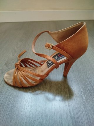 Zapatos de baile Reina marrones