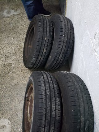 4 Ruedas Excelente Estado
