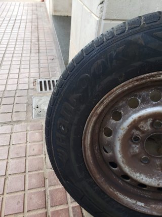 4 Ruedas Excelente Estado