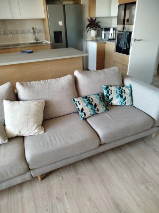 Sofá de salón beige 4 plazas gratis