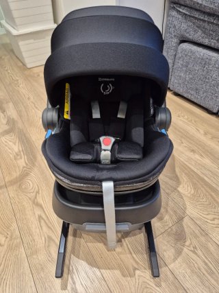 Silla Coche Uppababy Mesa i-size + Base
