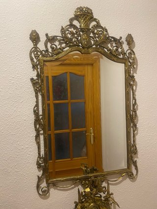 Consola de Bronce y Mármol con Reloj