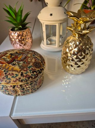 Lote figuras decoración piña y farolillo