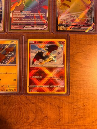 Cartas Pokémon VSTAR, VMAX y Radiante