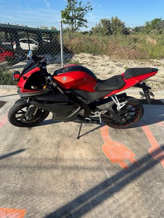Yamaha YZF 125r