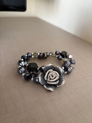 Braccialetto vintage fiori perle nero argento