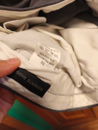 Traje gris con chaleco
