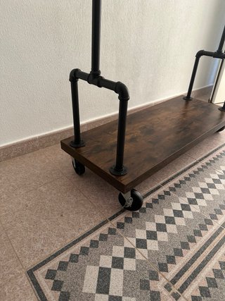 Perchero metal y madera