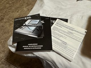 Nintendo DS Plata/Negro a estrenar