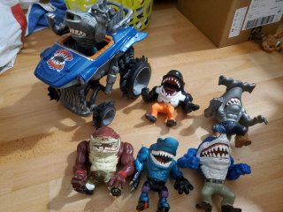 Lote Street Sharks