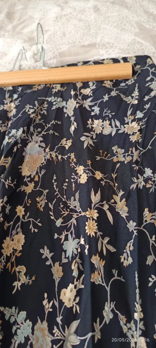 Falda larga estampada flores talla 44-46
