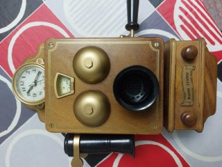 Radio Classic Madera y Oro