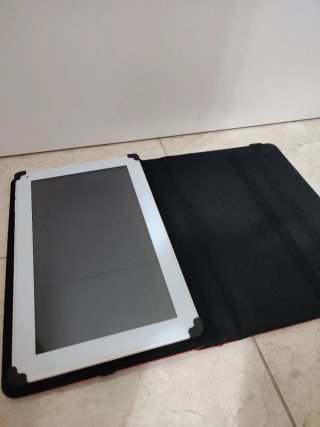 TABLET SZENIO + FUNDA + CABLES