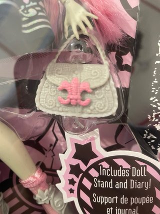 Muñeca Monster High Rochelle Goyle