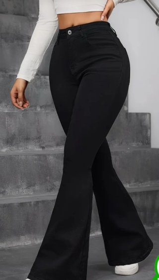 Pantalón vaquero negro acampanado elástico