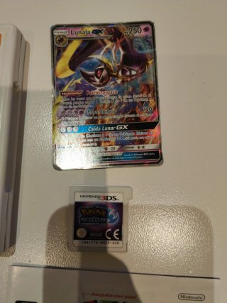 Pokemon Luna Nintendo 3DS Juego + Carta regalo