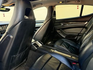 Porsche Panamera 4S