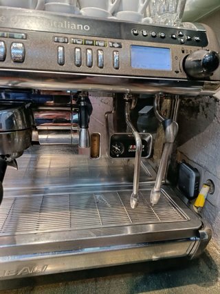 Cafetera Profesional Cimbali m39 Dosatron