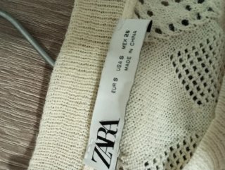 Jersey Zara flores bordadas beige