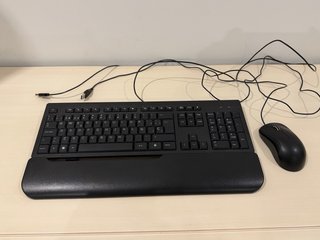 Teclado y Ratón Negro