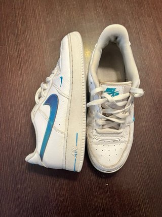 Zapatillas Nike Air Force 1 Blancas y Turquesa