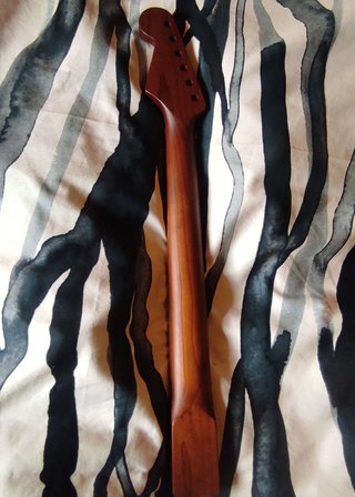 Mástil Arce Tostado Stratocaster Acero decal incl